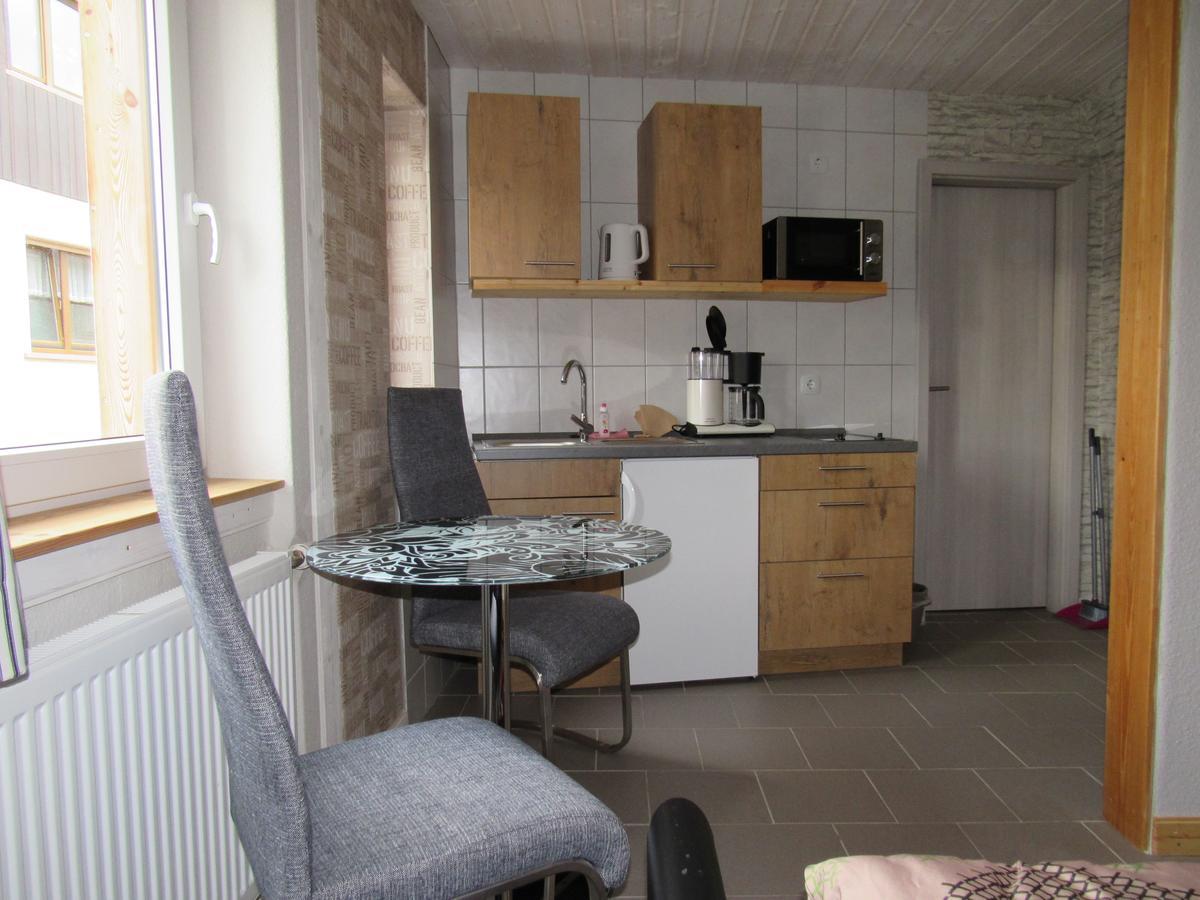 Ferienapartments Am Dorfplatz Langscheid  Eksteriør bilde